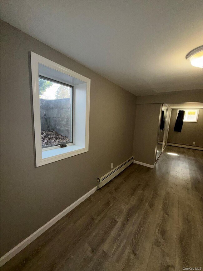 Building Photo - 60 Wheatfield Ln