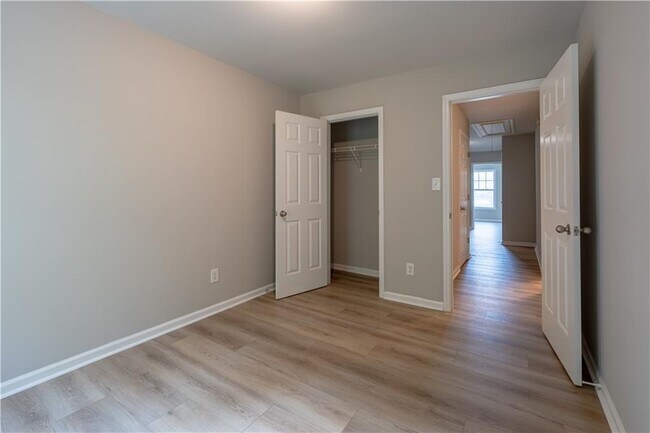 Building Photo - 3176 Creston Park Ct