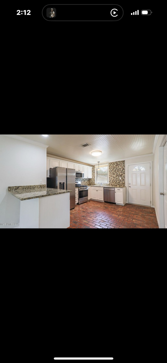 Building Photo - 307 42nd St