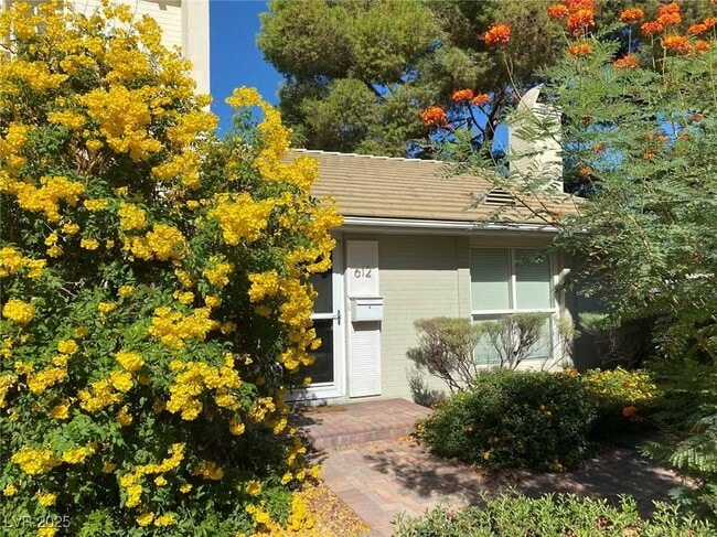 Primary Photo - 612 Tam O Shanter