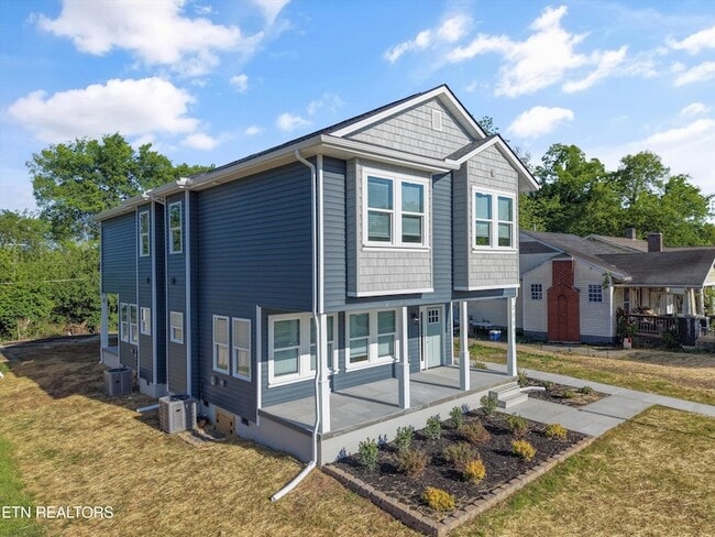 Building Photo - 2713 Tarleton Ave