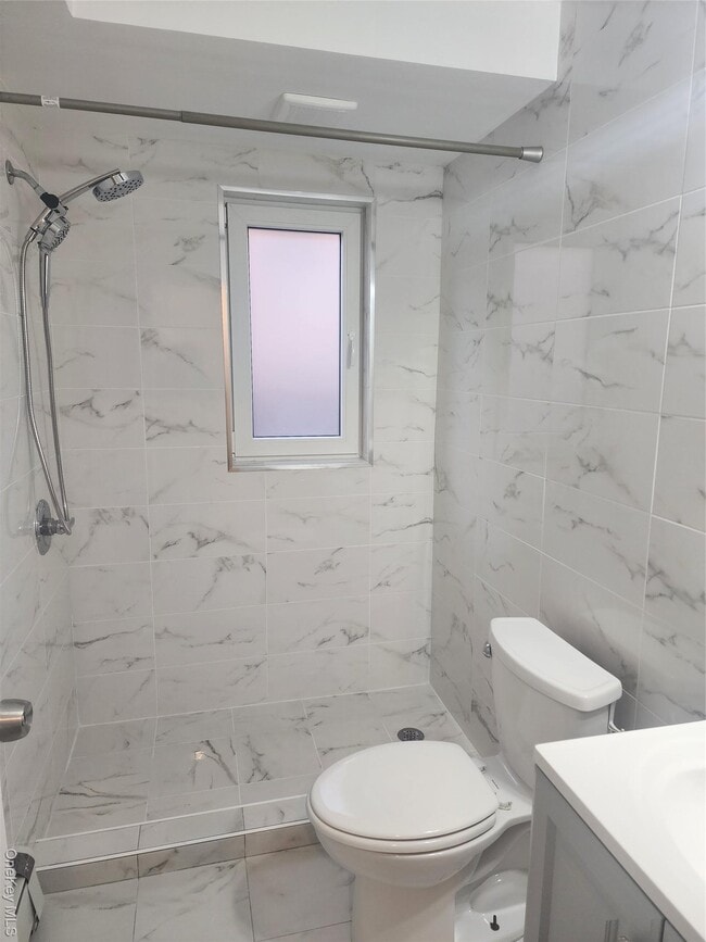 Building Photo - 79-56-79-77 77th Ave