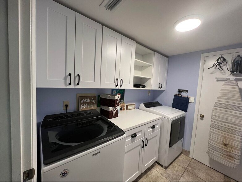 Building Photo - 8605 Otter Creek Ct