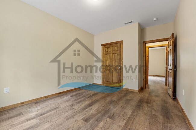 Building Photo - 4-Bedroom 2-Bathroom Home with Attached 2-Car Garage Available in Blanchard!