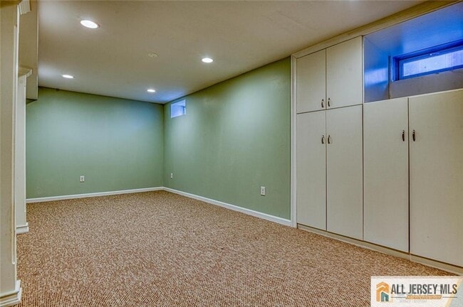 Building Photo - 1802 Schindler Dr