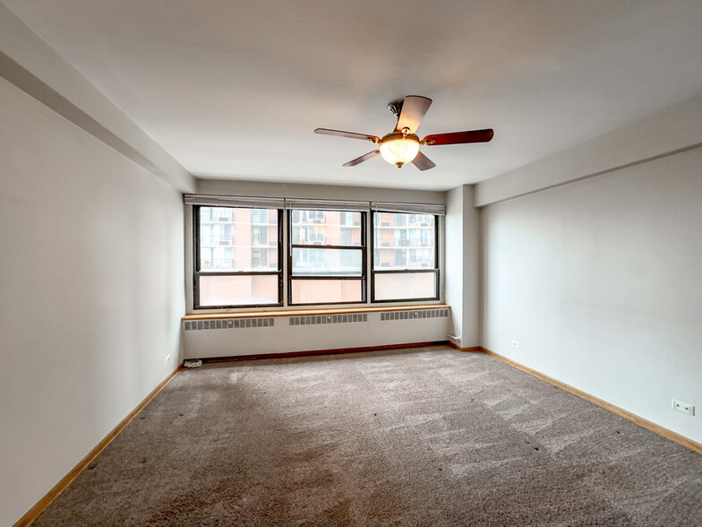 Building Photo - 4180 N Marine Dr