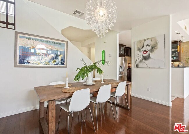 Building Photo - 6471 Zuma View Pl