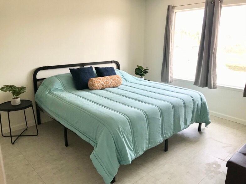 Building Photo - 10325 Elk River Ct