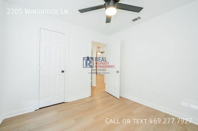 Building Photo - 2305 Windridge Ln