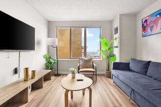 Building Photo - 401 12th St S