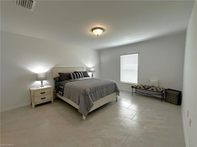 Building Photo - 17747 Paradiso Wy