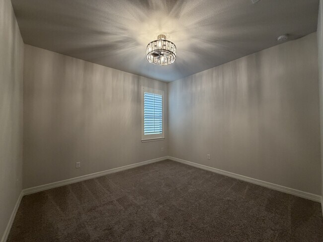 Building Photo - 368 Mallorn Ln