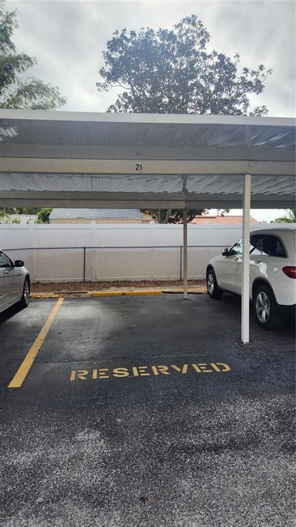 Building Photo - 11485 Oakhurst Rd