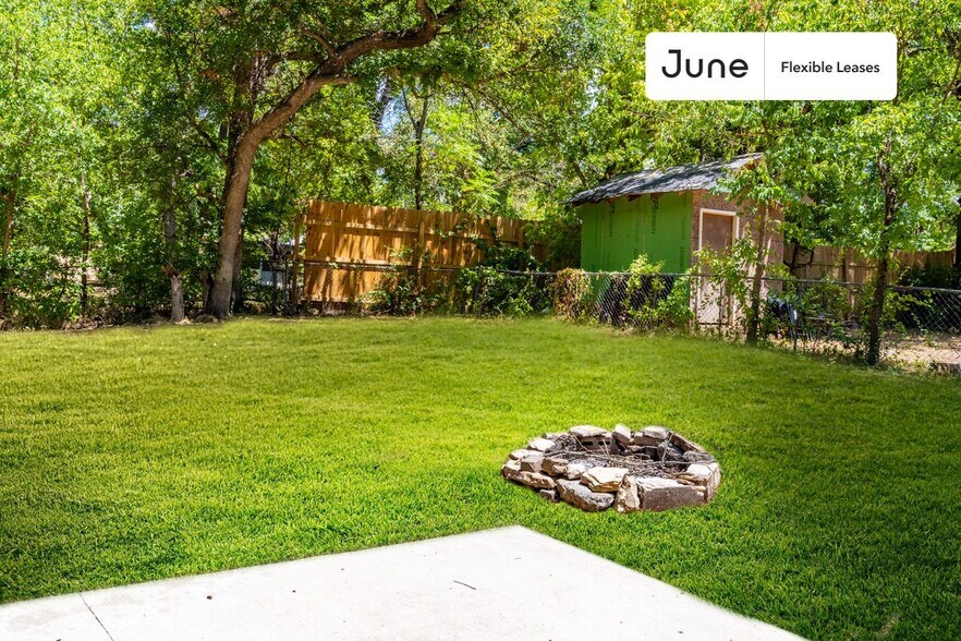 Building Photo - 1109 Gardner Cove