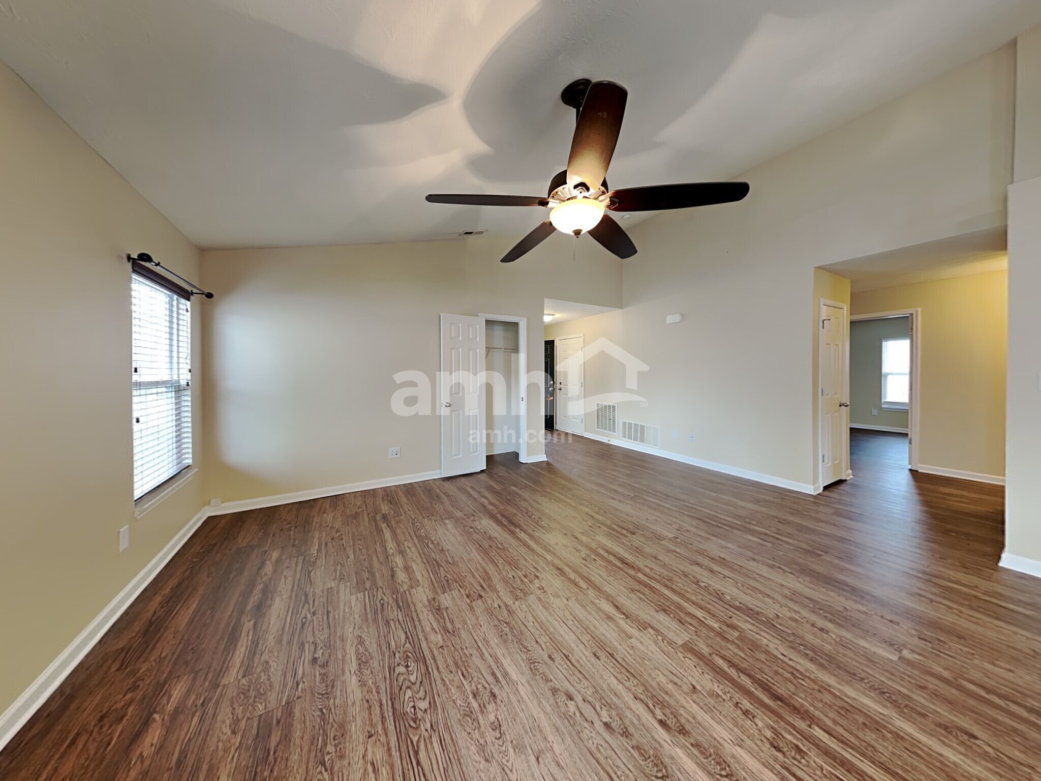 Building Photo - 12725 Braddock Ln