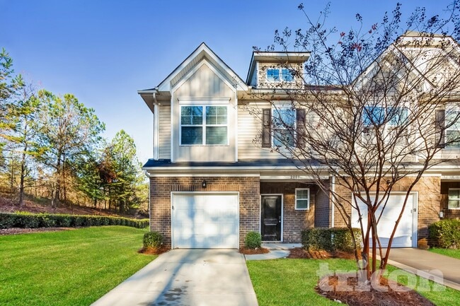 Building Photo - 2808 St George Ln