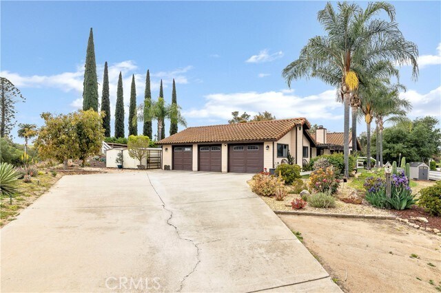 Building Photo - 1028 Capra Way