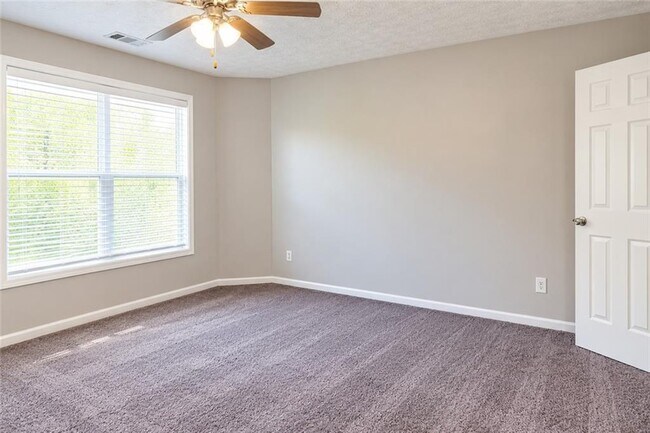 Building Photo - 190 Wilhelmina Dr