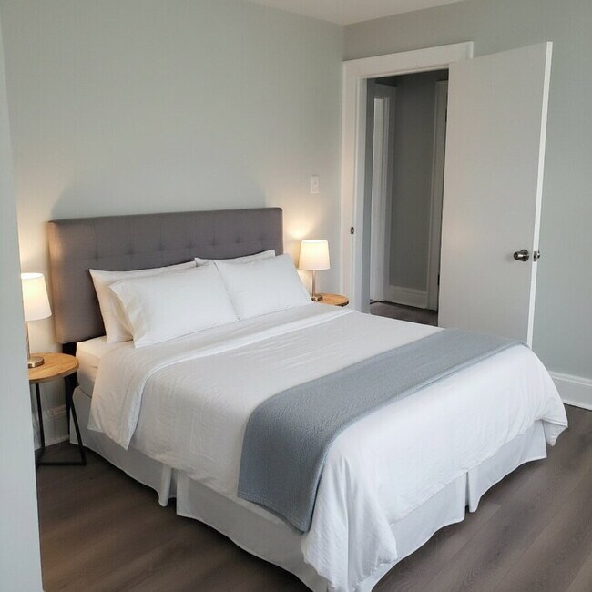 Building Photo - 2174 W 103rd St