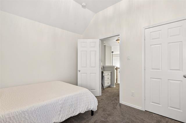 Building Photo - 8217 Bulrush Dr