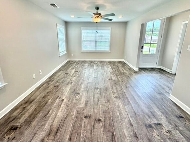 Building Photo - Now Leasing @ Rasco Farms in Southaven, MS.