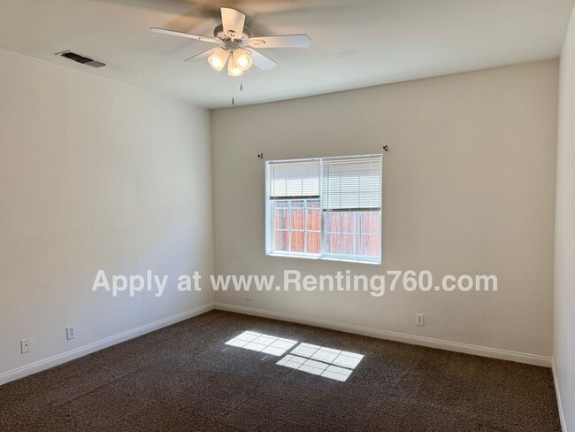 Building Photo - Spacious 3 Bed 2 Bath Home!