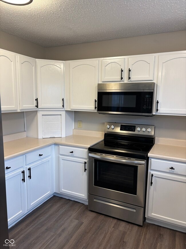 Building Photo - 1380 King Maple Dr