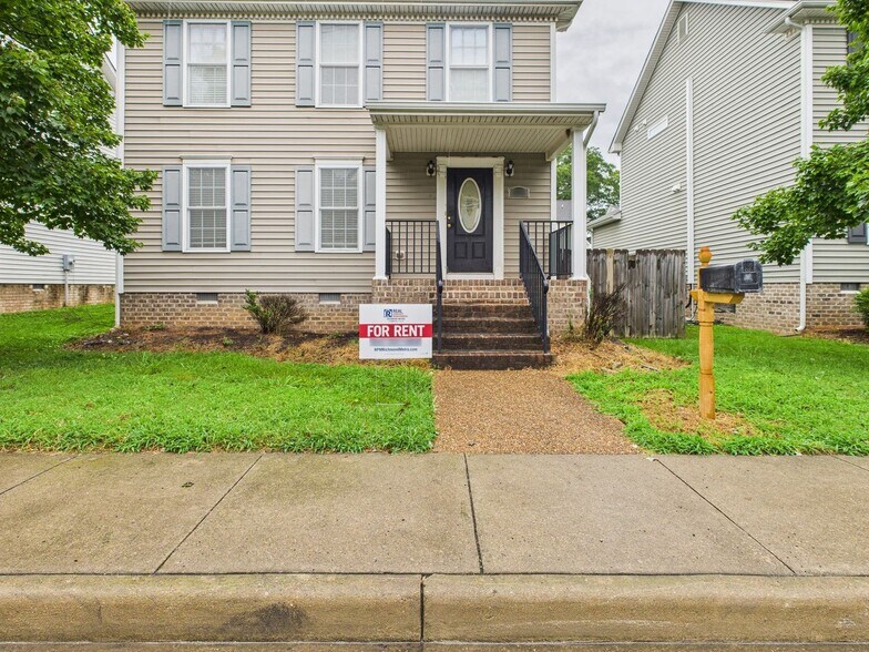 Primary Photo - 1712 Kemper St