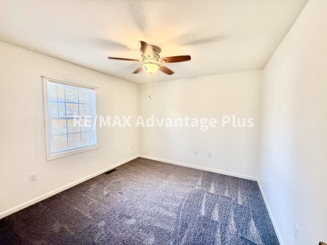 Building Photo - 408 Winston St