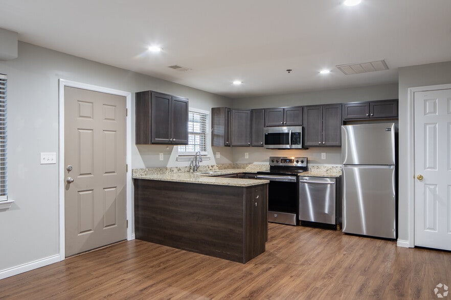 Building Photo - The Vue on Cliffside