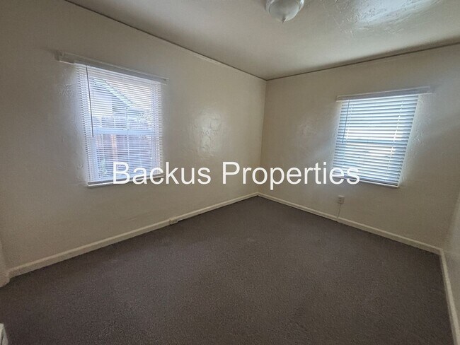 Building Photo - 41 Villa St