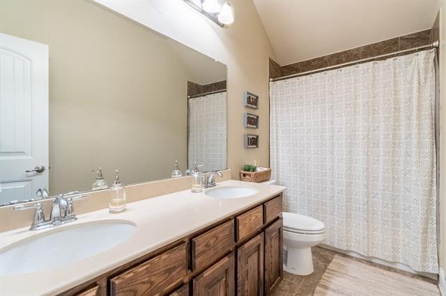 Building Photo - 117 Griffin Ave