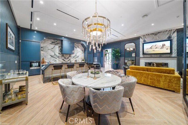 Building Photo - 565 Anton Blvd