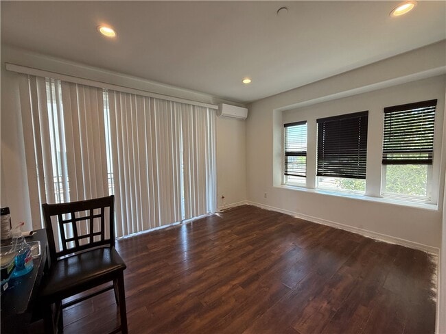 Building Photo - 11120 Legion Dr