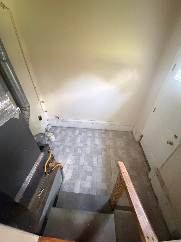 Building Photo - 506 Mansfield Dr