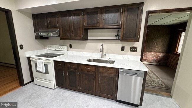 Building Photo - 5157 Bonnie Acres Dr