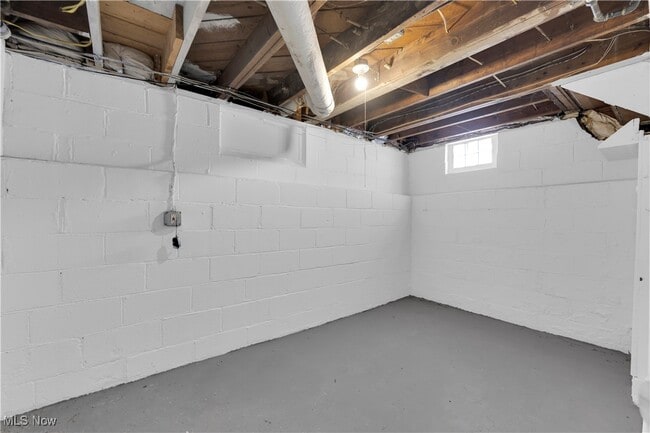 Building Photo - 20570 Morris Ave