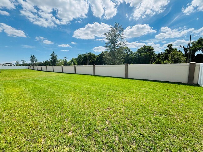 Building Photo - Calesa Township Sorrel Glen - Beautiful Home 4/3/2 2011 sqft ***Won't Last***