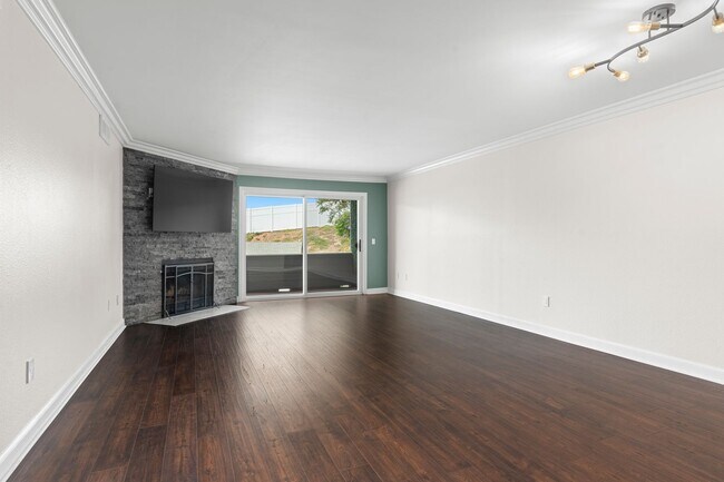 Building Photo - MOVE IN SPECIAL- $500 off First Months Ren...