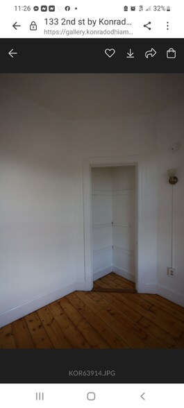 Building Photo - 133 2nd St