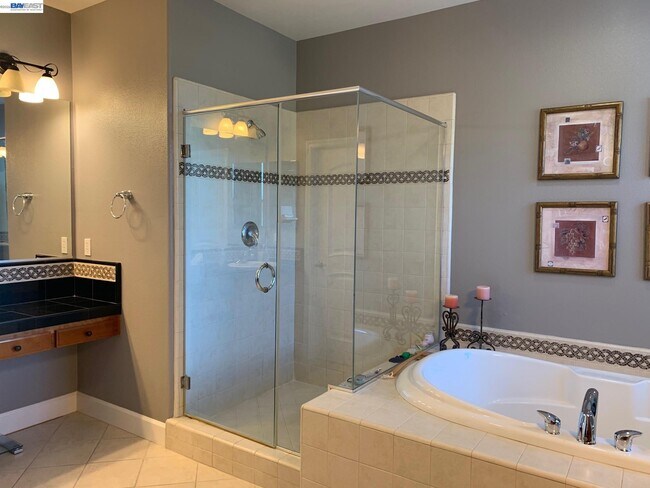 Building Photo - 4455 Tosca Ct