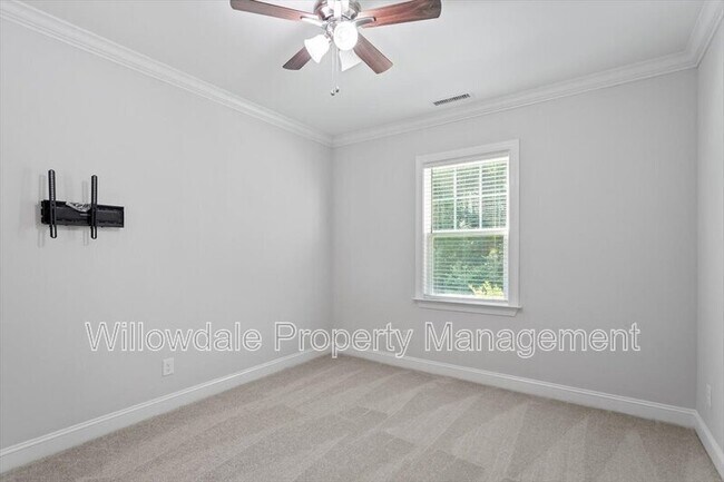Building Photo - 4940 Enlightenment Rd