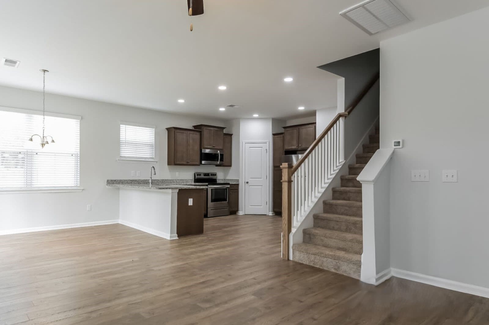 Building Photo - 301 Woodgate Wy