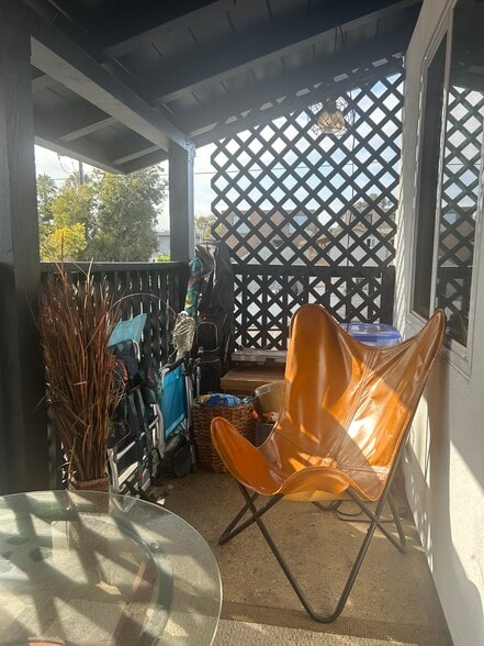 Building Photo - 3487 Del Rey St