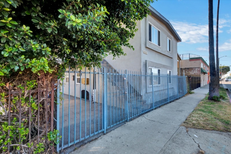 Building Photo - 8508 Avalon Blvd