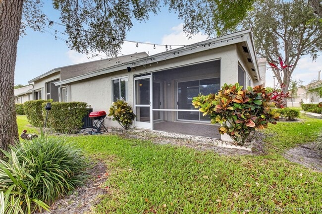 Building Photo - 9220A Vineland Ct