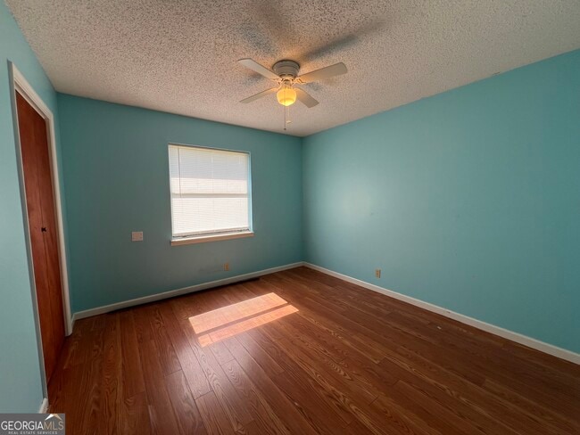Building Photo - 443 Powderhorn Rd