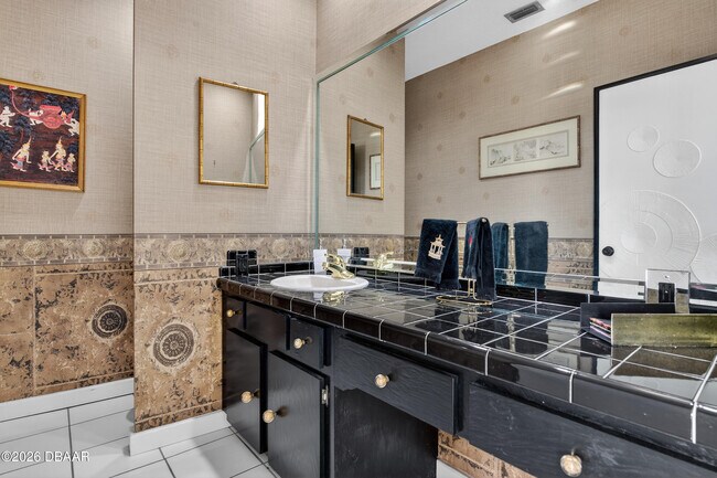 Building Photo - 915 Ocean Shore Blvd