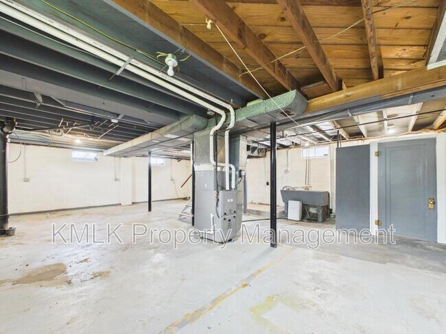 Building Photo - 1263 Atwood Ave