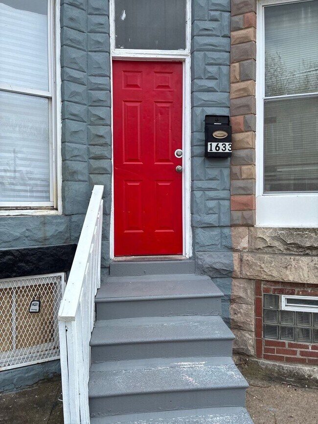 Building Photo - 1633 Westwood Ave